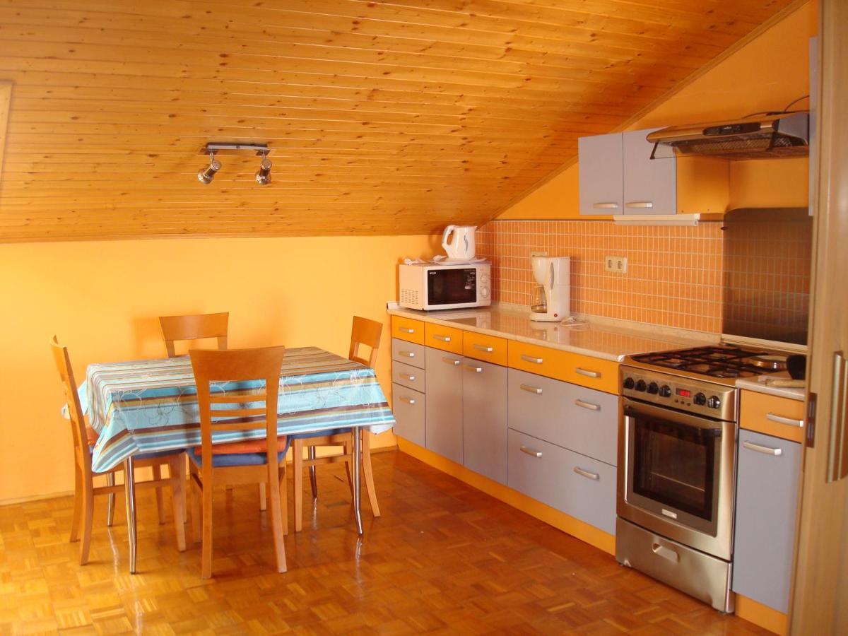 Apartmani Zafaranic ツリクヴェニツァ エクステリア 写真